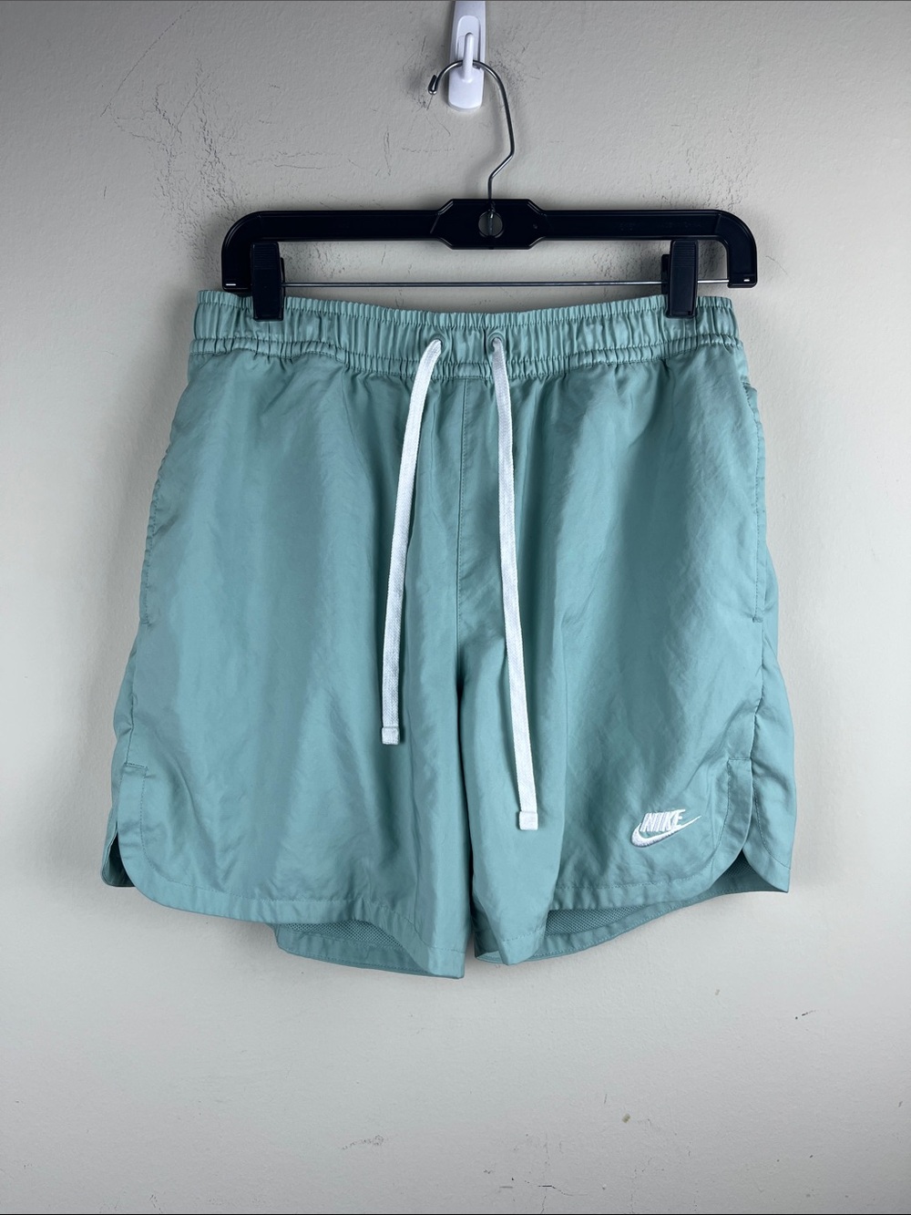 Nike Men's Medium Teal Athletic Shorts White Drawstring Running Training Workout